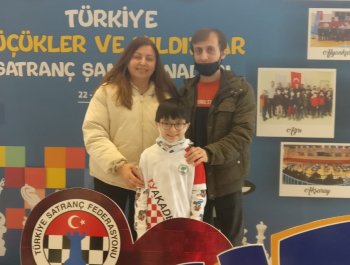 Türkiye Yaş Grupları Şampiyonası 9 Yaş grubunda 3.  olan Sarp ŞAHİN